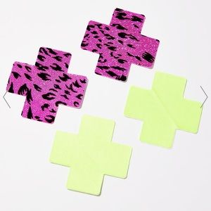 Bristol’s Six Heartbreaker Cross Nippies